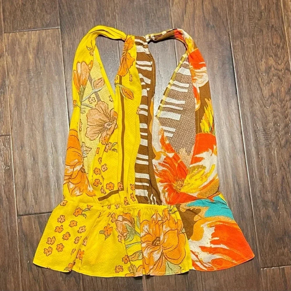 Free People Floral V Neck Hot Tropics Flowy Petals Boho Top - Picture 2 of 10